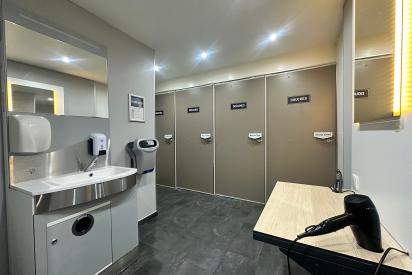 Salle de sport Keepcool Nice Gorbella vestiaires