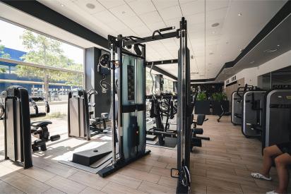 Salle de sport Keepcool Odysseum machine poulie